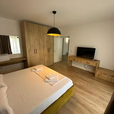 New Bazaar Studios Тирана Экстерьер фото