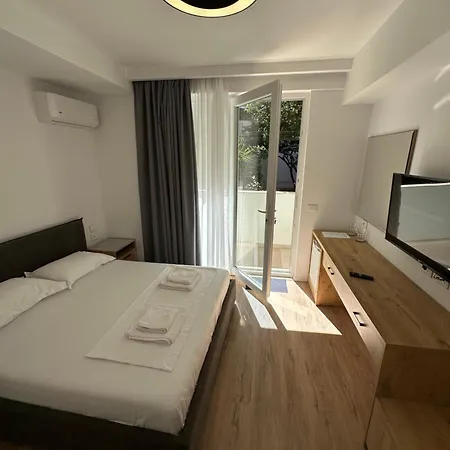 New Bazaar Studios Тирана Экстерьер фото