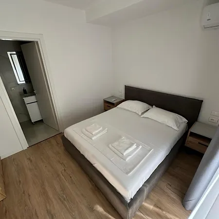 New Bazaar Studios Тирана Экстерьер фото
