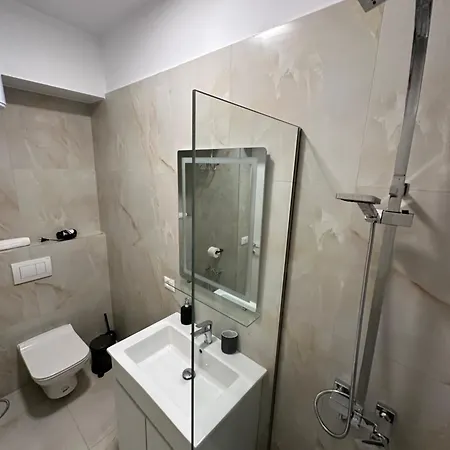 New Bazaar Studios Тирана Экстерьер фото