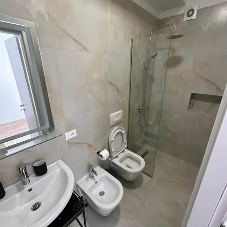 New Bazaar Studios Тирана Экстерьер фото