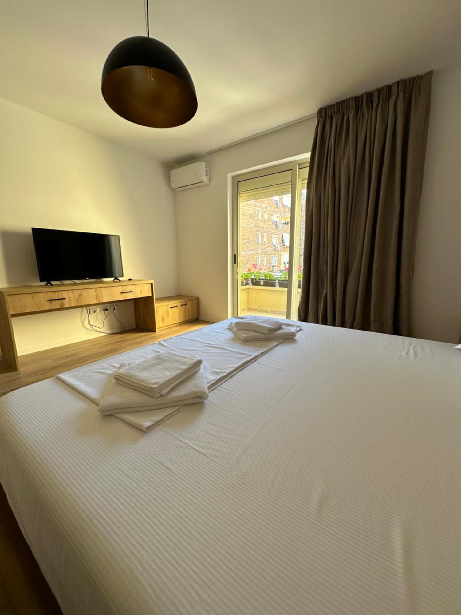 New Bazaar Apartmán Tirana